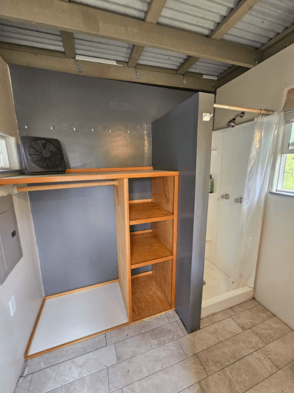 Keaau House: 15-2048 18th Avenue