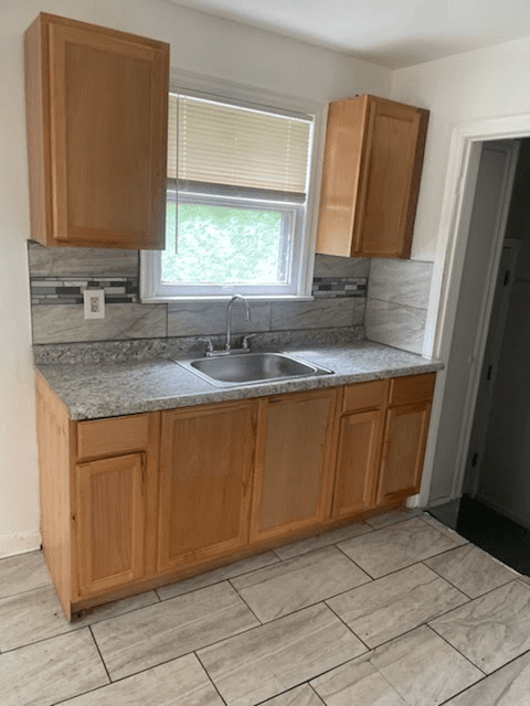 Detroit House: 20263 Caldwell St