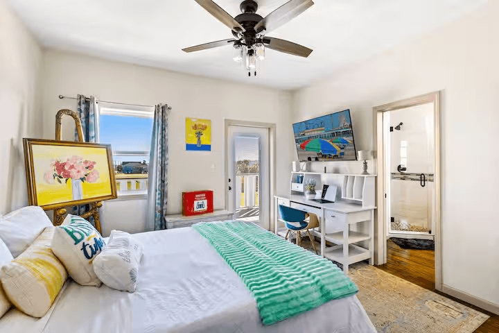 Galveston House: 14204 Miramar Dr
