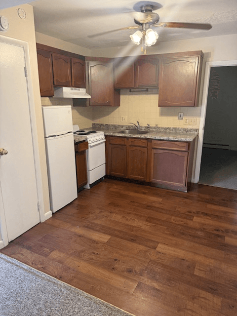 PALMER Apartment: 1139 THORNDIKE ST