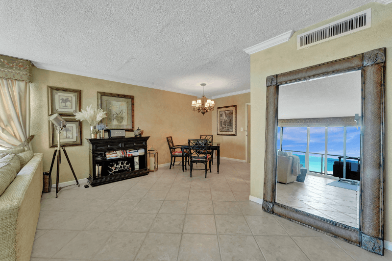 HOLLYWOOD Condo: 2501 S OCEAN DR