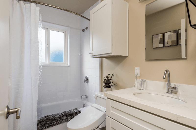 Redwood City Apartment: 225 Vera Ave. #3