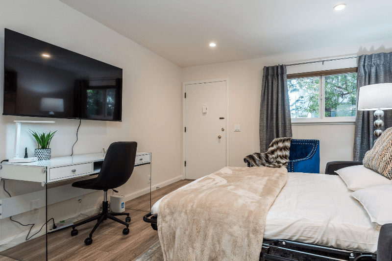 Redwood City Apartment: 225 Vera Ave. #3