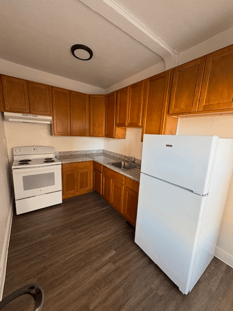 Oakland Apartment: 1900 26th Ave.
