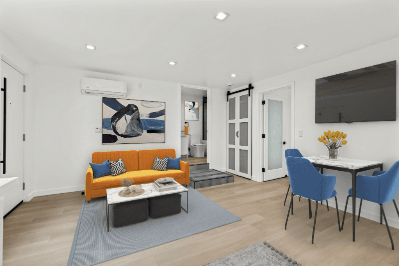 Los Angeles Apartment: 2422 Meadowvale Avenue