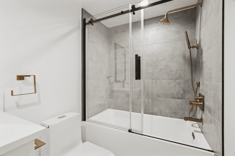 Los Angeles Apartment: 2422 Meadowvale Avenue