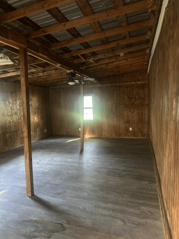 MART House: 802 E LIMESTONE AVE