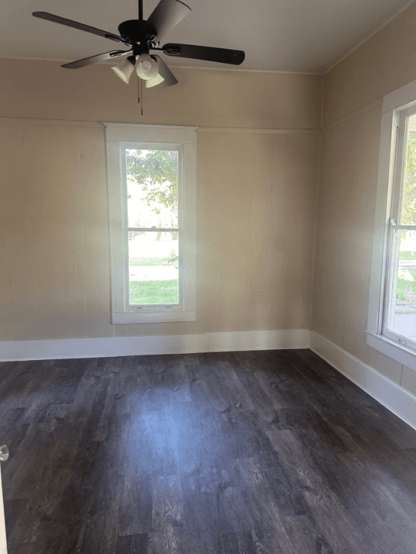 MART House: 802 E LIMESTONE AVE