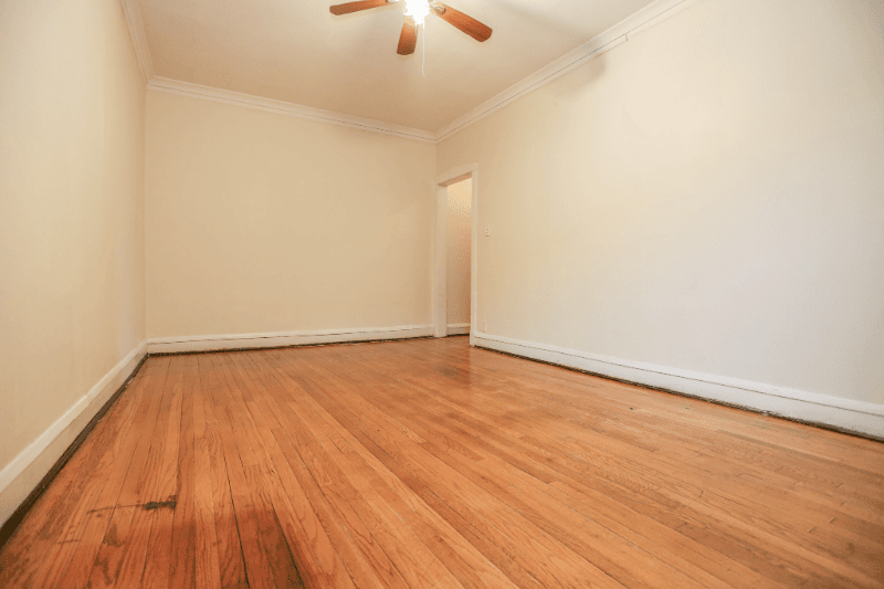 Chicago Apartment: 7667 Sheridan