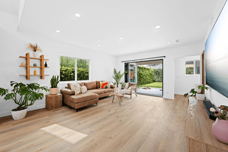 Los Angeles House: 4258 Beethoven St.
