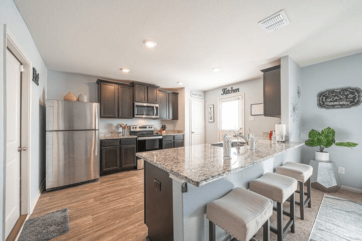 San Antonio House: 11922 Lake Parker