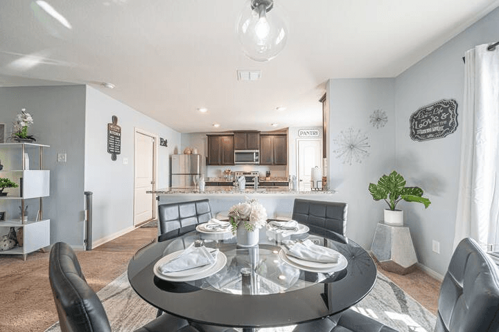 San Antonio House: 11922 Lake Parker