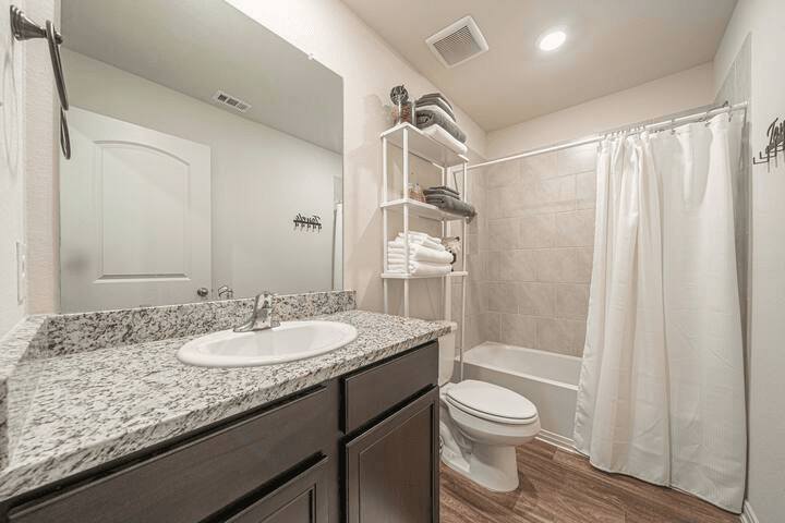 San Antonio House: 11922 Lake Parker