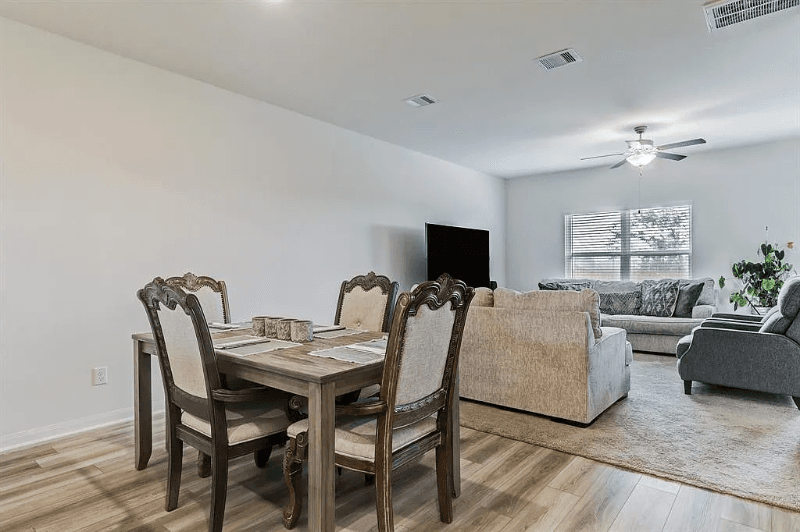 Richmond House: 8018 Vacek Meadows Loop