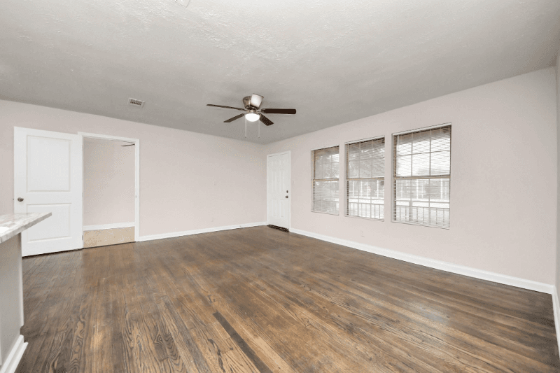 Houston House: 4918 perry St