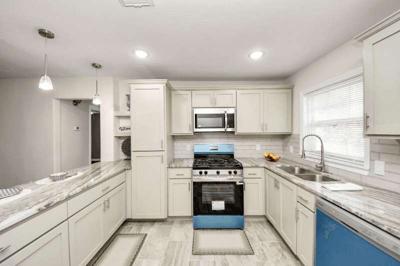 Houston House: 4918 perry St
