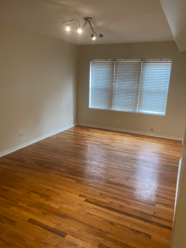 Chicago Apartment: 1301 E 71St Pl #2S