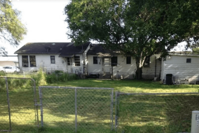 Kingsville Multiplex: 910 E Doddridge
