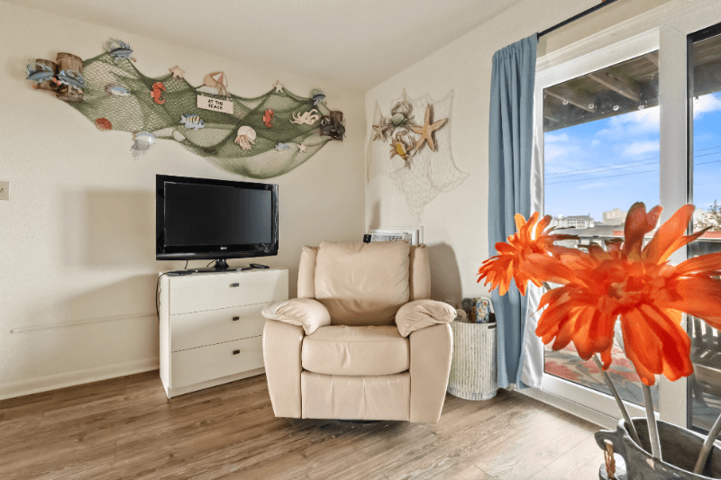 Ocean City Condo: 300 Robin Drive