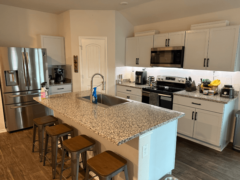 Seguin House: 764 Armadillo Dr