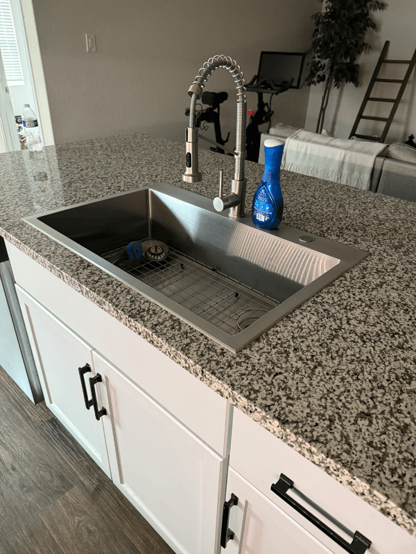 Seguin House: 764 Armadillo Dr