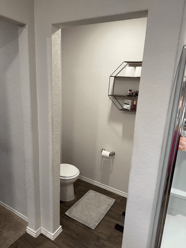 Seguin House: 764 Armadillo Dr