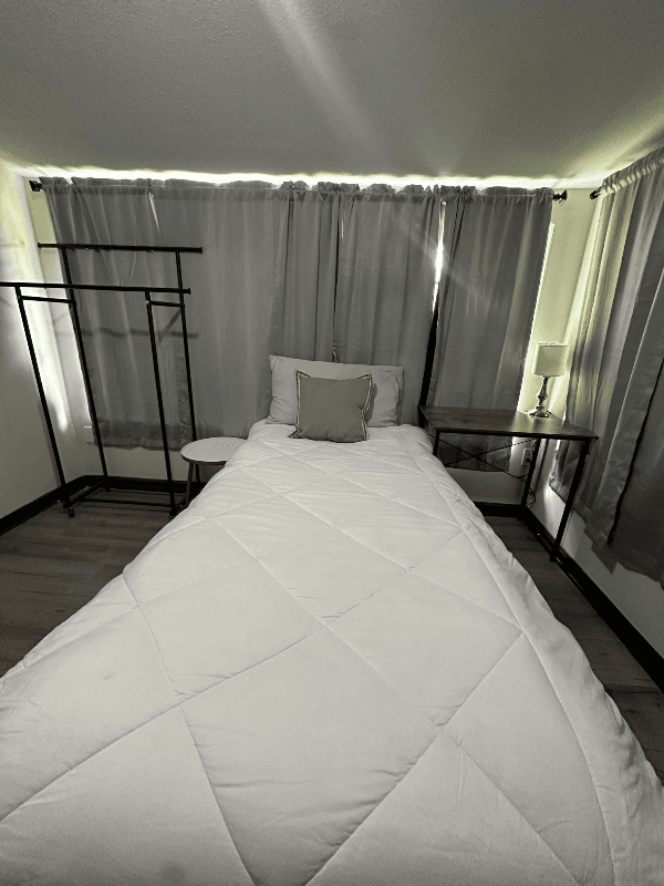 Orlando Single Room: 8328 Cristobal Circle