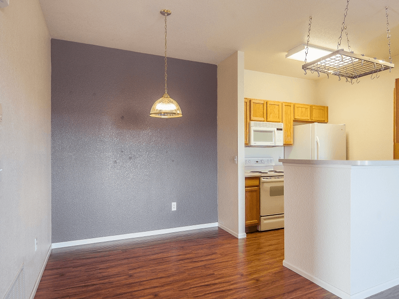 Aurora Condo: 905 S Zeno Way