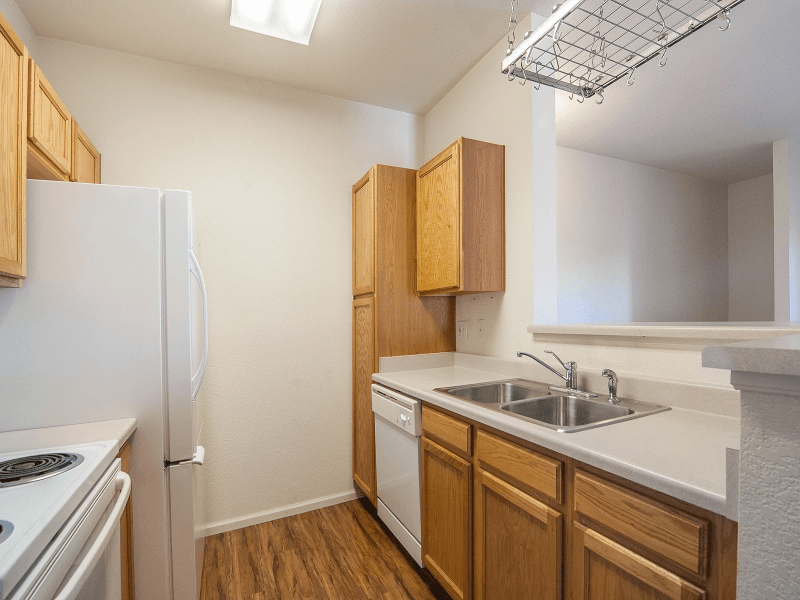 Aurora Condo: 905 S Zeno Way