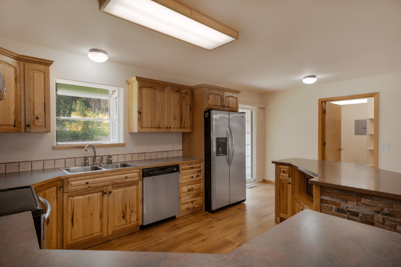 Lakeside House: 108 Timberlake Dr.