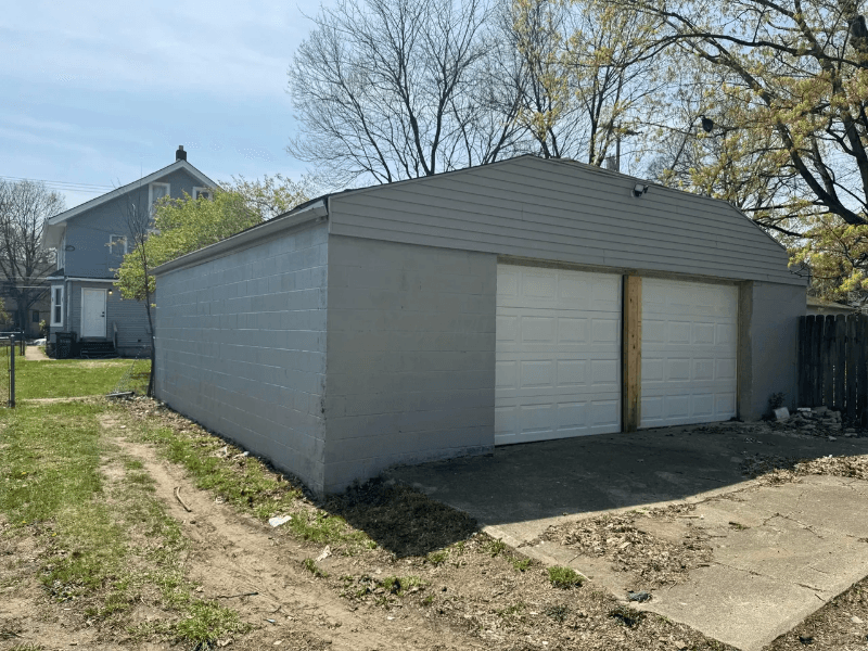 Columbus Multiplex: 2542 Steele Ave