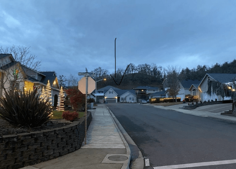 Roseburg House: 2345 NW Kelsay Ct