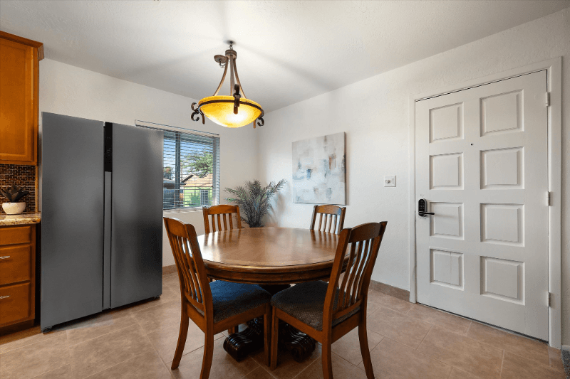 Gilbert Single Room: 334 Horseshoe Ave