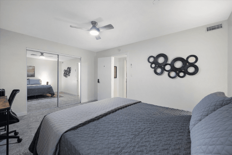 Gilbert Single Room: 334 Horseshoe Ave