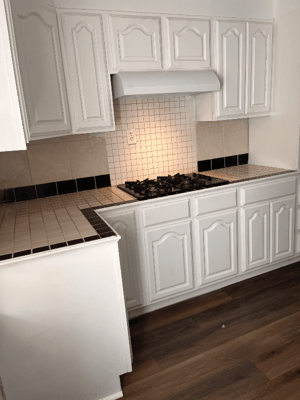 Shawnee House: 1811 N Market Ave