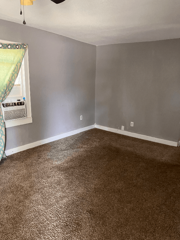 Shawnee House: 1811 N Market Ave
