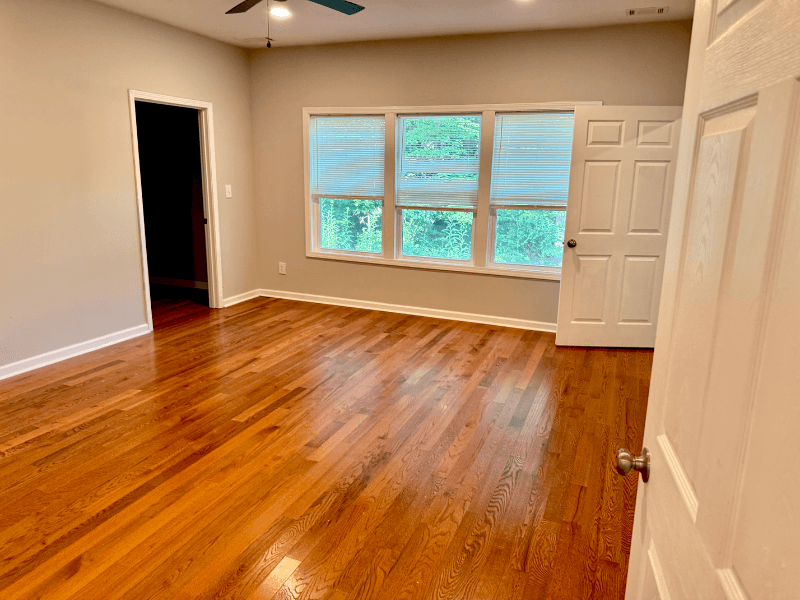 Fairburn House: 557 Handyman Ct