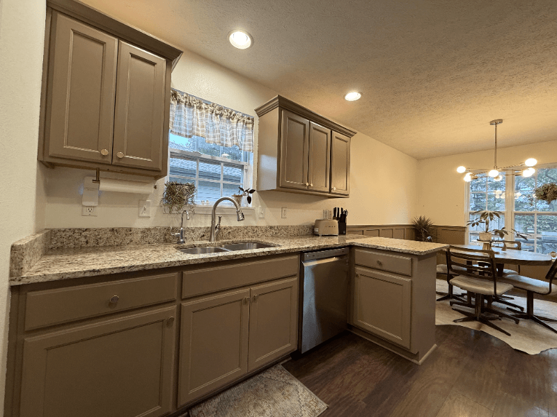 Springfield House: 519 S Casa Grande