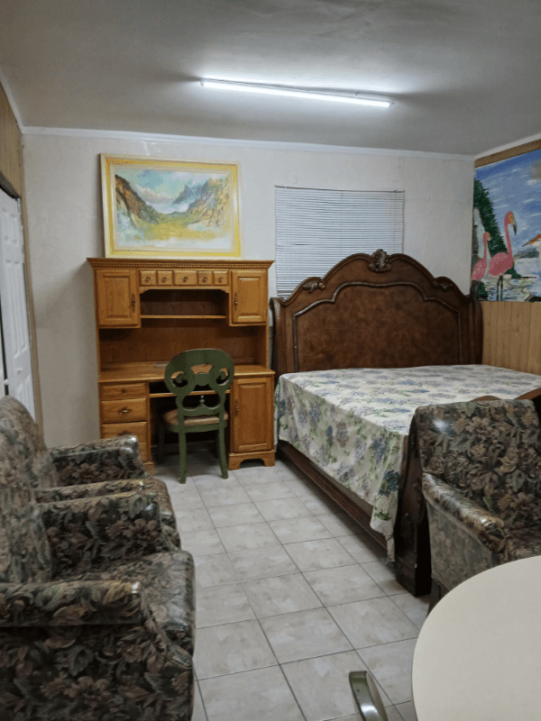 Coconut Creek House: 4000 NW 9 Court