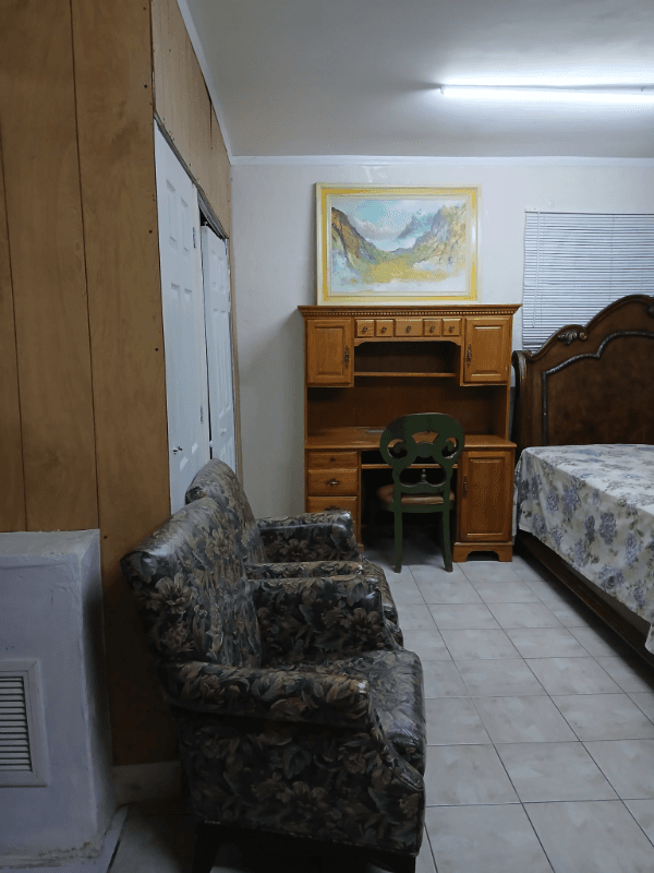 Coconut Creek House: 4000 NW 9 Court