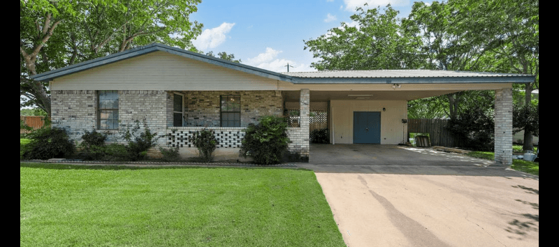 McGregor House: 305 David Davis Dr