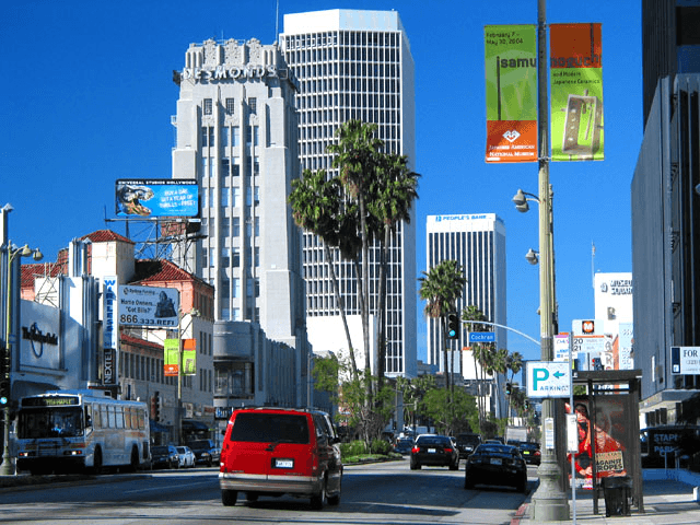Los Angeles Apartment: 410 Lucas Avenue