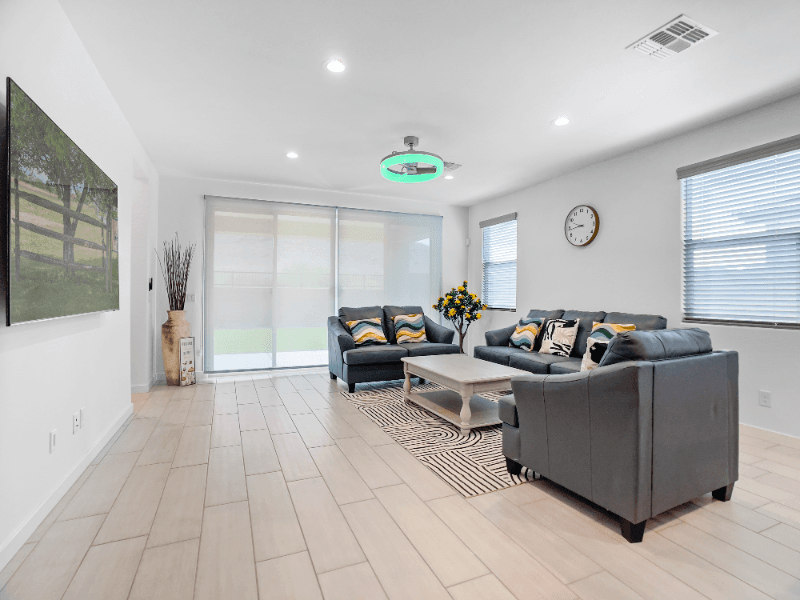 Laveen House: 11343 S 50th Ave