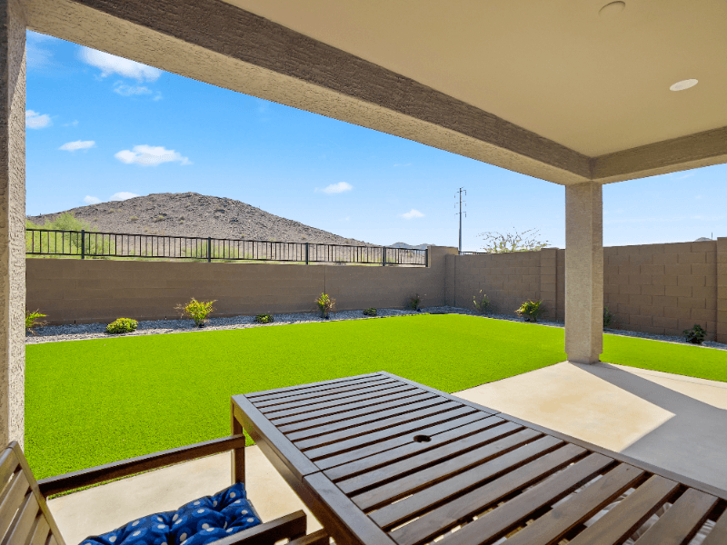 Laveen House: 11343 S 50th Ave