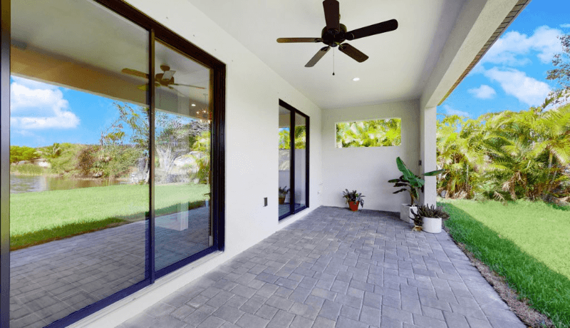 LEHIGH ACRES House: 4012 6TH ST SW