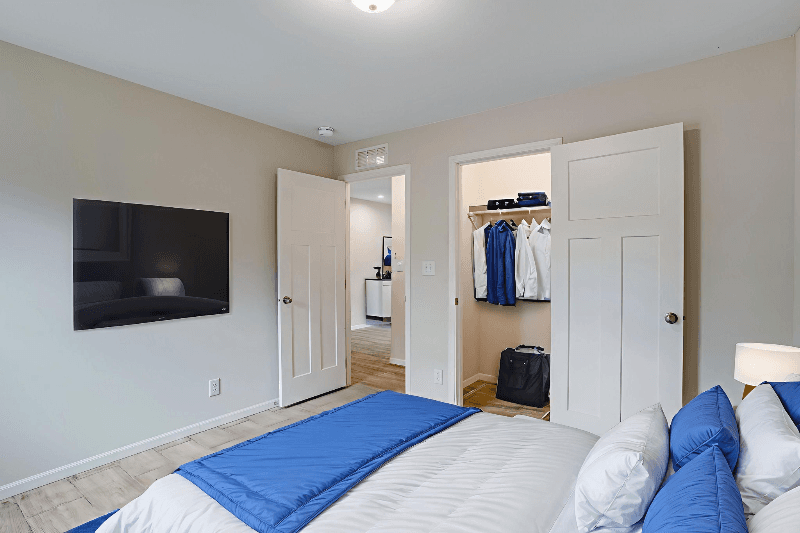 Lyons Townhome: 305 - 321 Evans Street