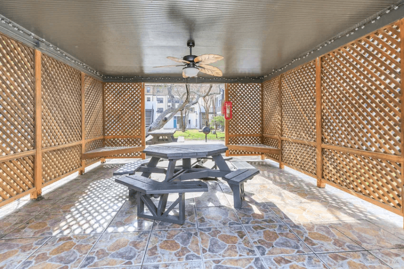 Corpus Christi Apartment: 4645 ocean dr