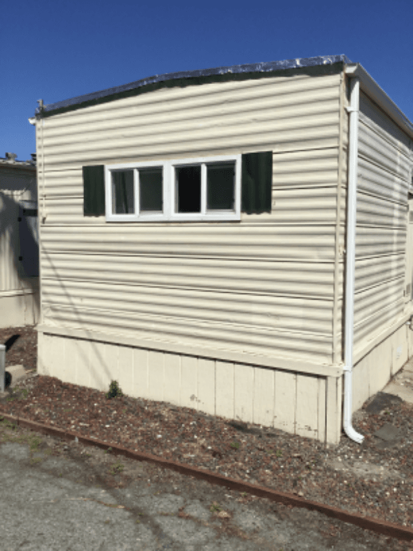 Oakley House: 5625 Sandmound Blvd