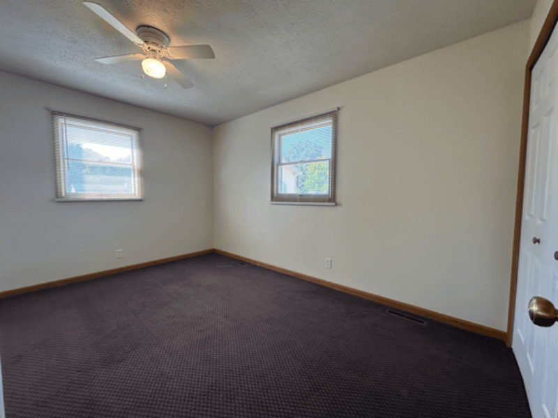 Osceola House: 505 S Apple Road