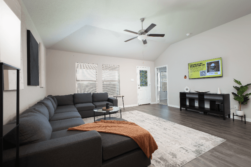 San Antonio House: 5019 Topaz Bend